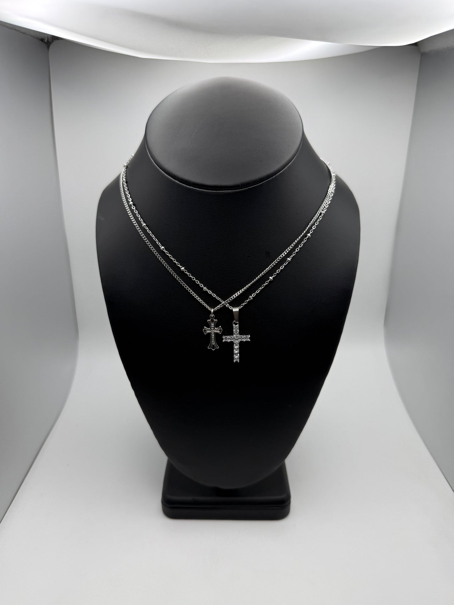 V2 Dainty & Silver Necklaces