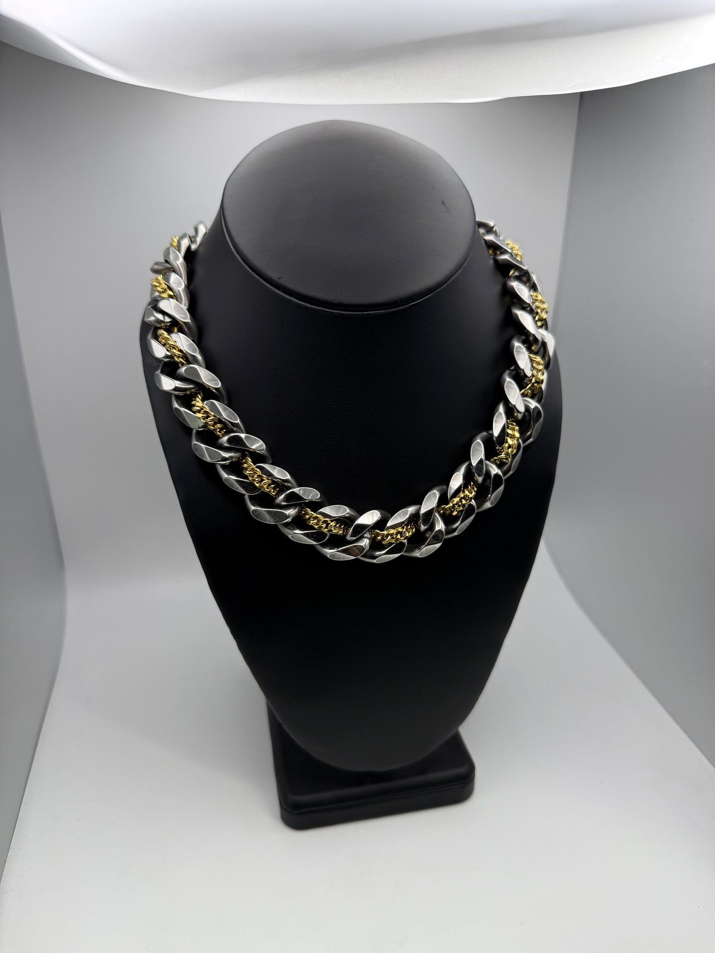 Intertwined Champ Necklace