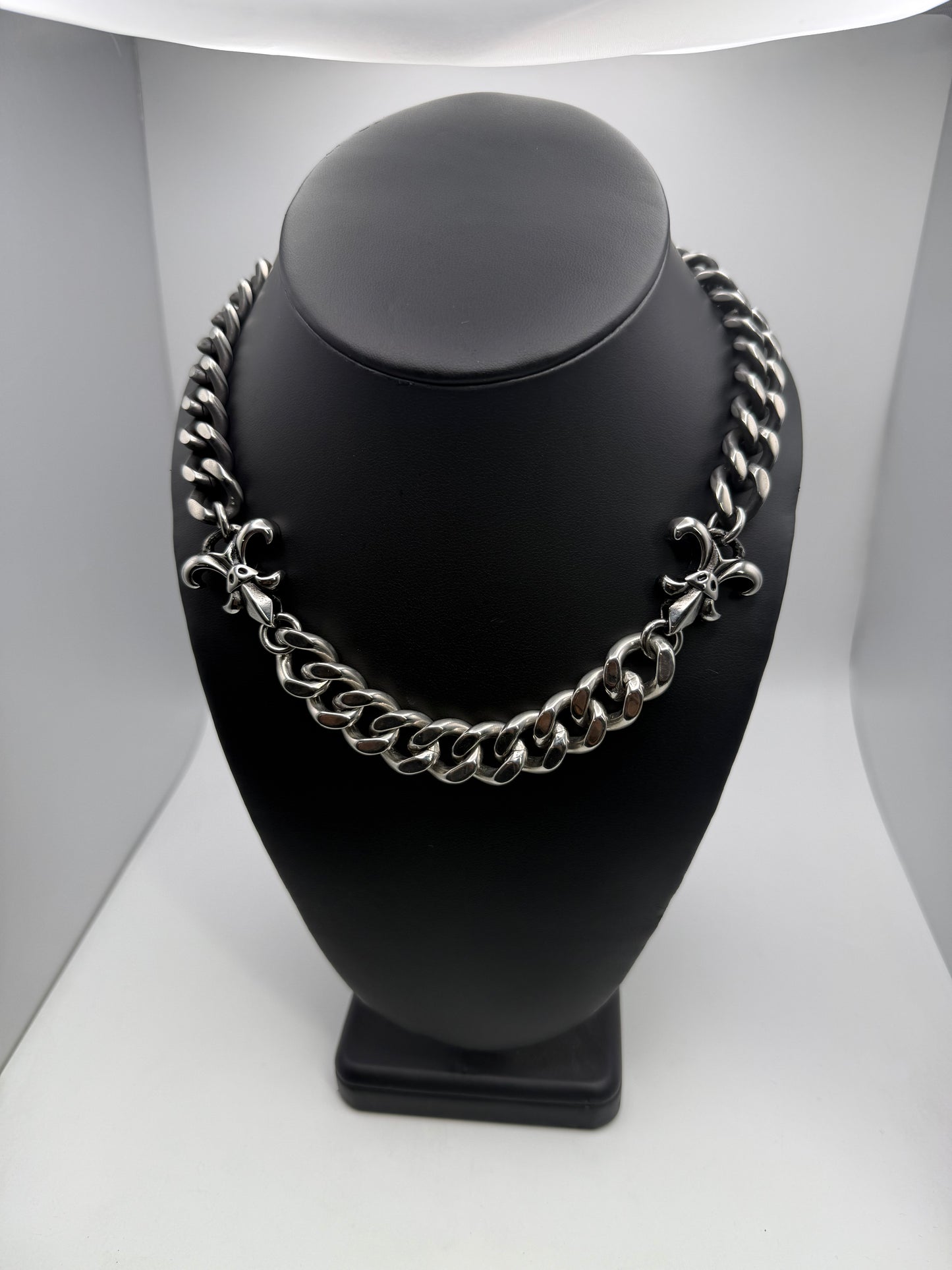 Chromed Pressure Necklace